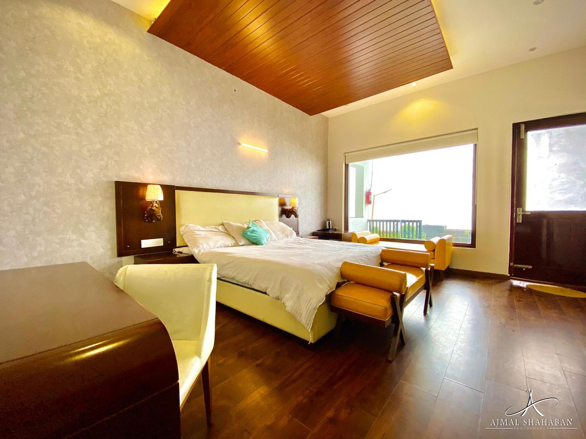 Mountain Trails Hotel Ooty Buitenkant foto